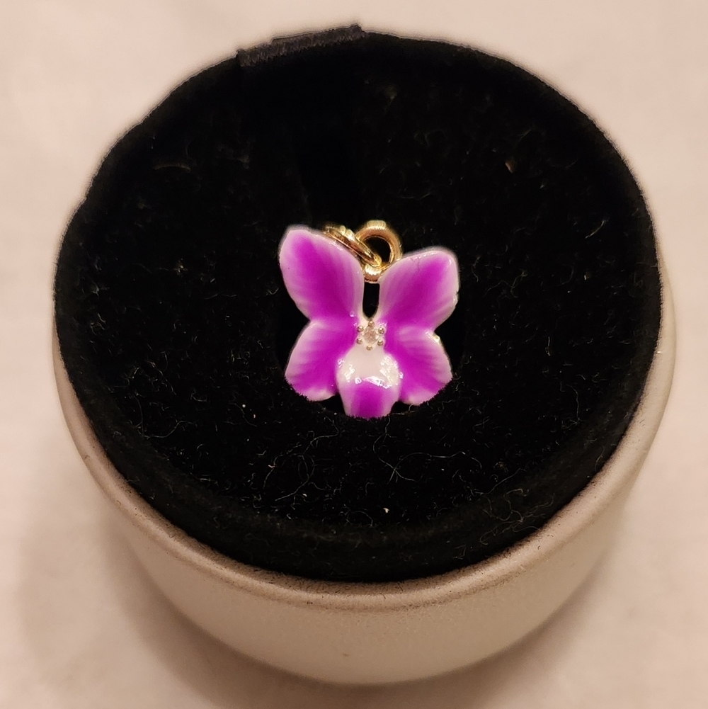 Mini Flower Charm Pendant